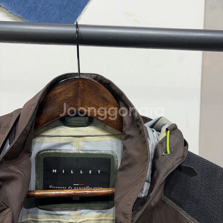 (100) 밀레 등산 아웃도어 바람막이 자켓--1