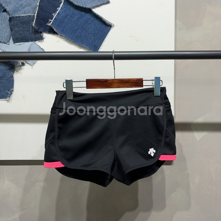(24~26인치) 데상트 여성 기능성 반바지 쇼츠--0