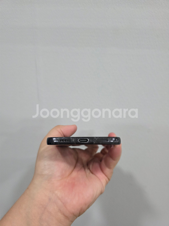 갤럭시 S22플러스 팬텀블랙 256기가 A급 팔아요~--5