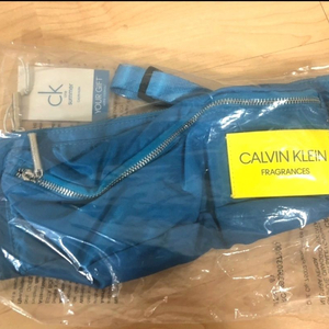 새제품/캘빈클라인 슬링백 힙색 등산 낚시 여행/