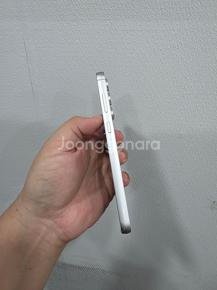 갤럭시 S23FE 화이트 256기가 액정새상품 팔아요~--2