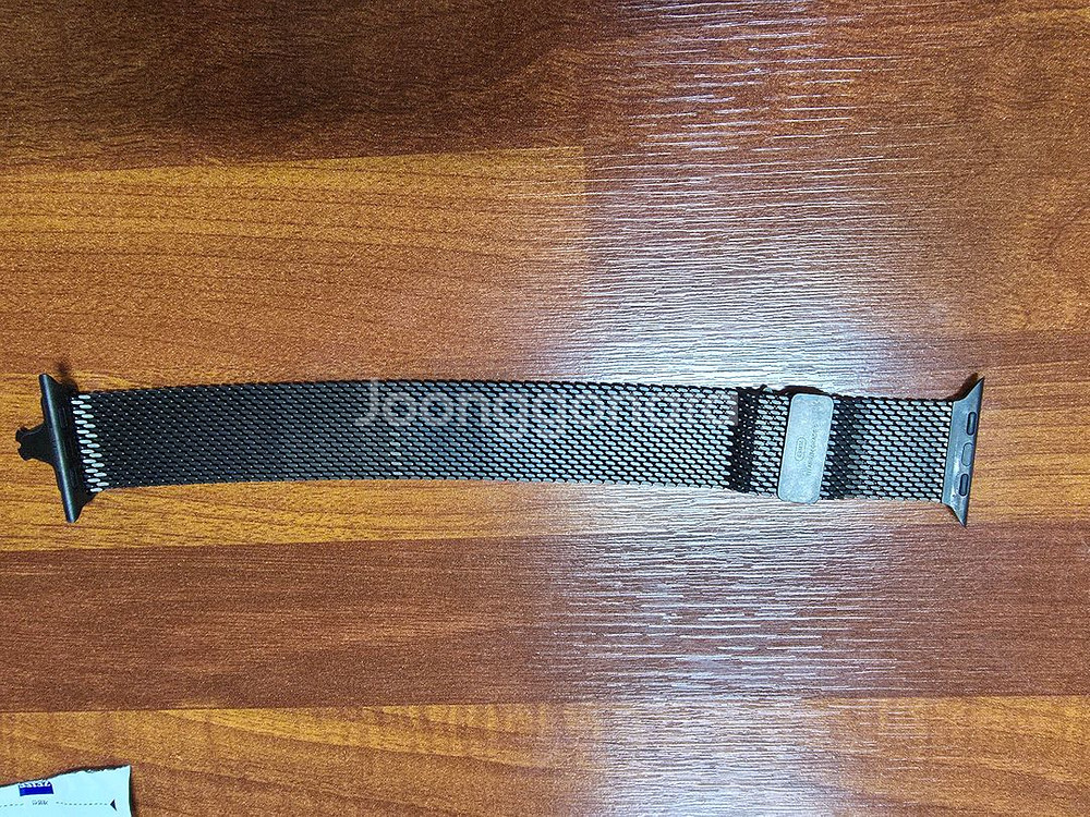 애플워치 울트라2 블랙 티타늄 밀레니즈 루프--3