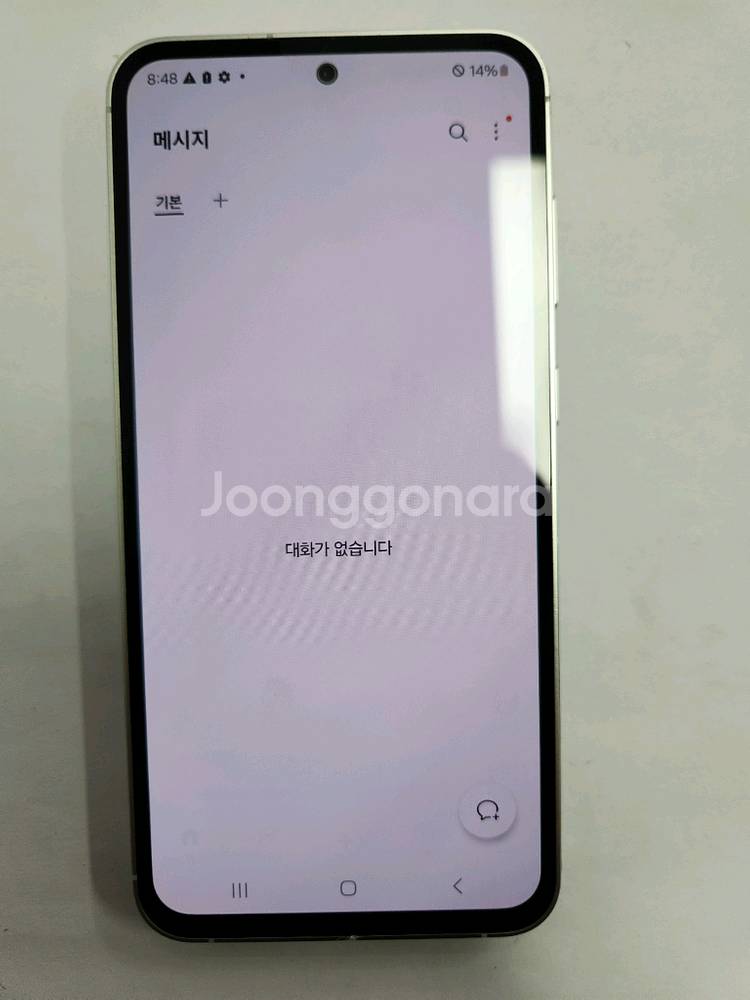 갤럭시s23fe 액정깨끗 판매합니다.--1