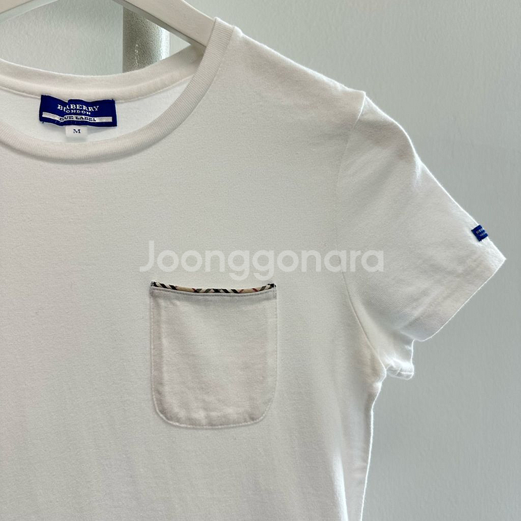 버버리 체크 디테일 포켓 티셔츠--2