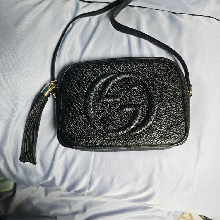 구찌 GG 소호 태슬 디스코백 블랙 785206 A7M 이미지