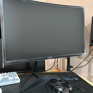 삼성cfg73 게이밍 모니터 144hz 27인치 커브드