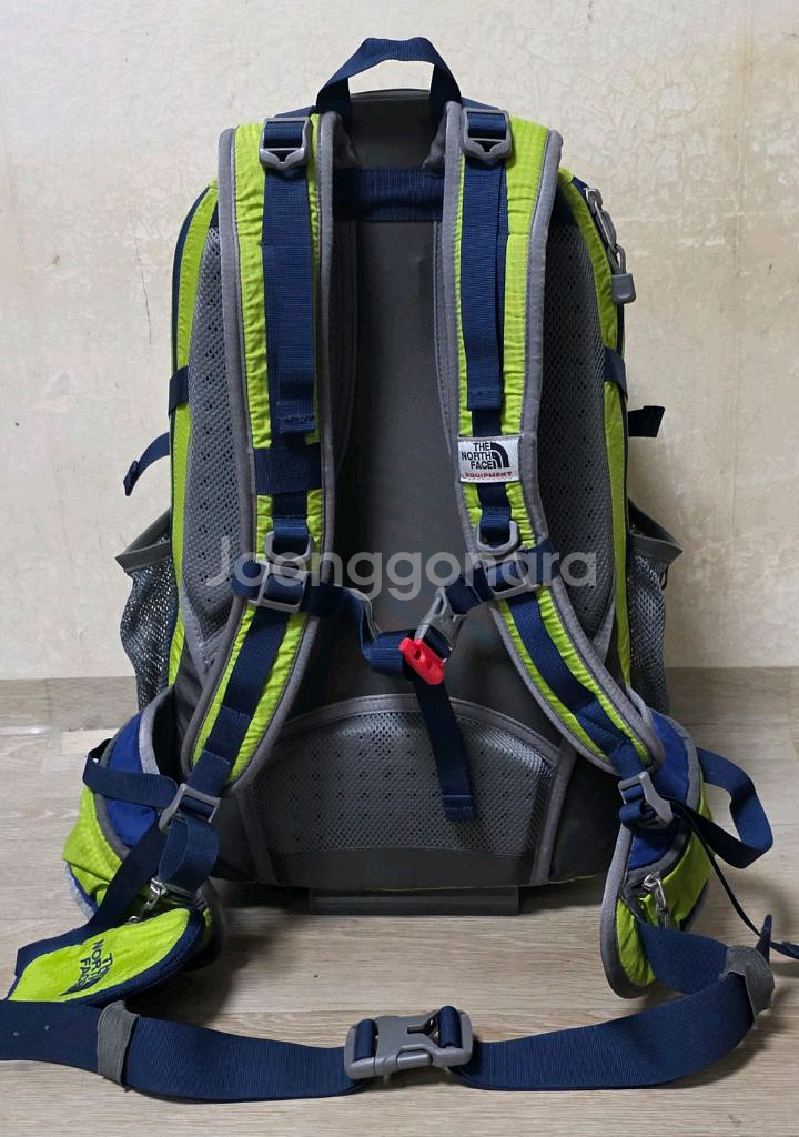 노스페이스 VENTURE 등산배낭 여행캠핑백팩 30L--2