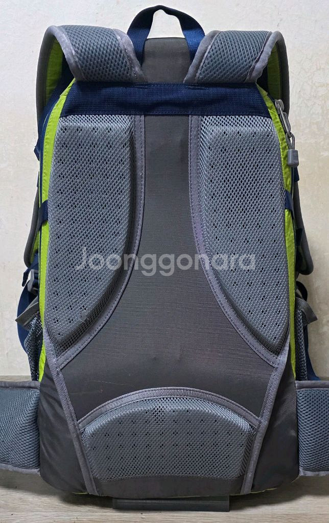 노스페이스 VENTURE 등산배낭 여행캠핑백팩 30L--3