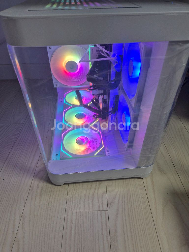 9600x cpu+ rtx5070 그래픽카드 pc팔아요--3