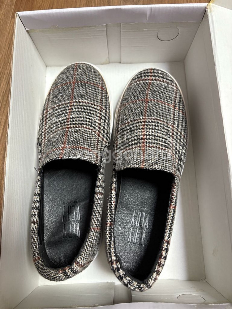 모든 신발 만 원에 판매--3