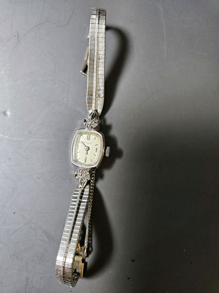 빈티지 부로바 여성용 수동태엽 은장메탈 시계/SWISS--6