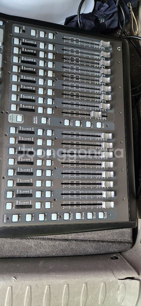 베링거 x32producer 프로듀서 2대 팝니다--4