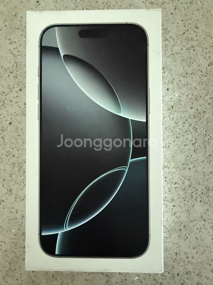 아이폰 16 Pro Max 256GB 화이트 새상품--0