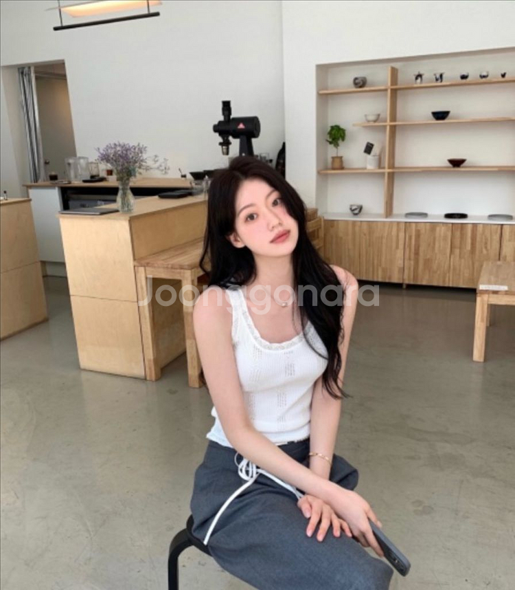 르플레인 Flower knit 팔아요--1