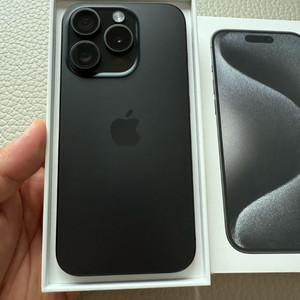 (교신가능)아이폰15 Pro 블랙 팝니다