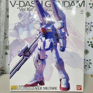 (무료배송)반다이 MG V-대쉬 건담 버카