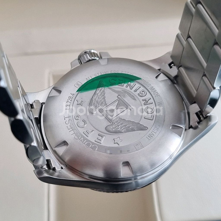 론진 콘퀘스트 V.H.P GMT 43mm 카본 다이얼--7