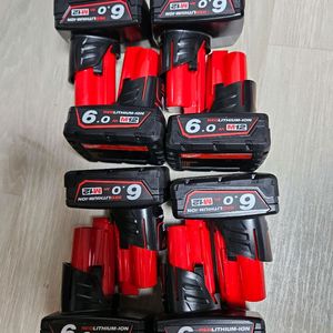 밀워키 M12 6.0Ah 미사용 정품배터리 2개