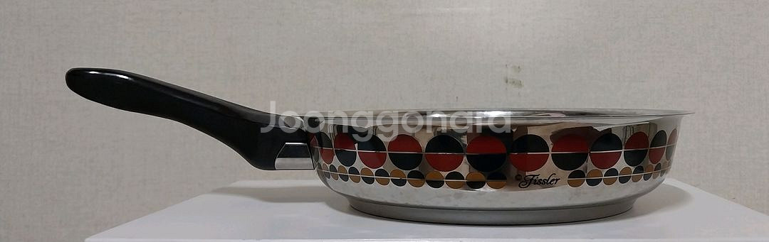 (중고)휘슬러 엠보 프라이팬 팝니다(26cm)--2