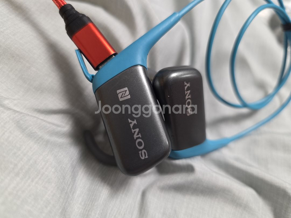 소니 MDR-AS600BT 작동품 택포--4