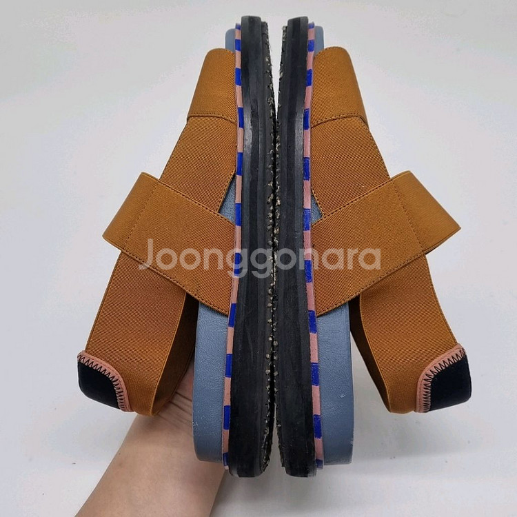 마르니 벤딩스트랩 여성샌들240--4