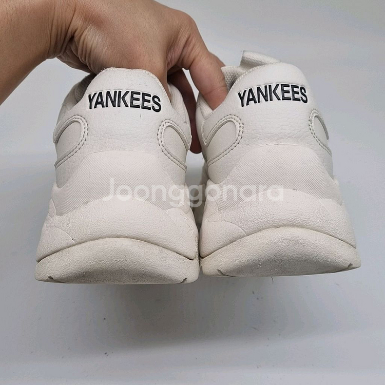 MLB 빅볼청키 뉴욕양키즈 여성운동화230--3