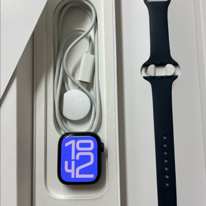 애플워치8 41mm 미드나이트 SSS급