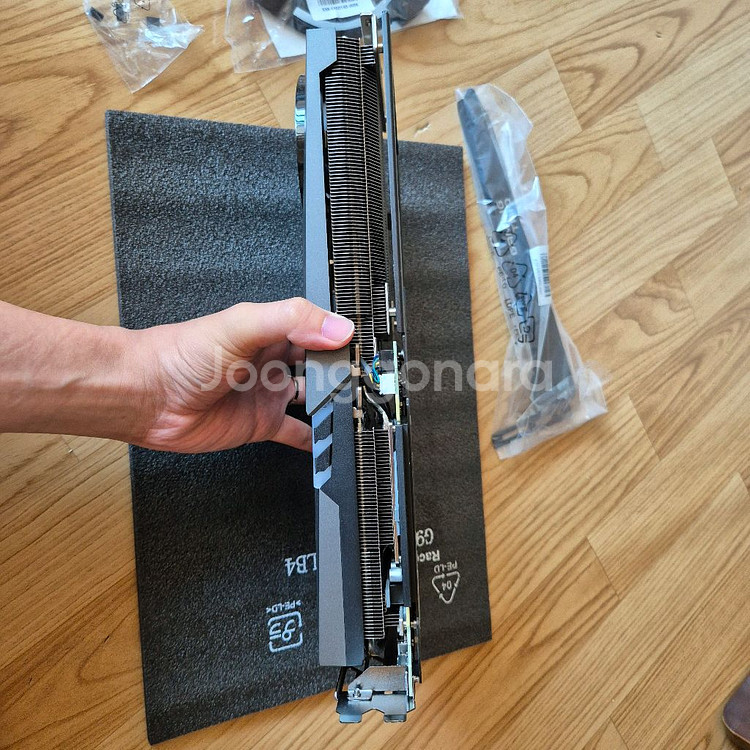 msi 4070 게이밍 x 트리오 12gb--6