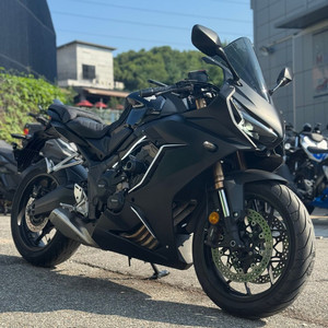 혼다 cbr650r 20년형 2채널블박 저렴하게 판매