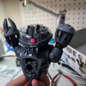 mg 앗가이 건담 부분조립