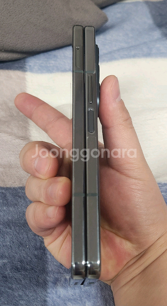 갤럭시폴드4 256G 그레이그린 s급 팝니다--4