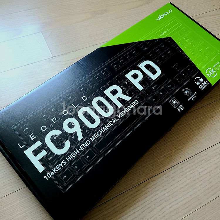 레오폴드 FC900R 청축 + 아컨 SA 염료승화 키캡--5