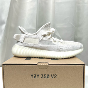 아디다스 이지 부스트 350 v2 본색상 235mm