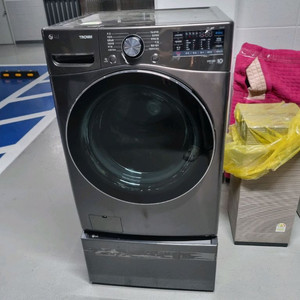 LG 트윈워시 23년식드럼세탁기 24kg/4kg 배송o