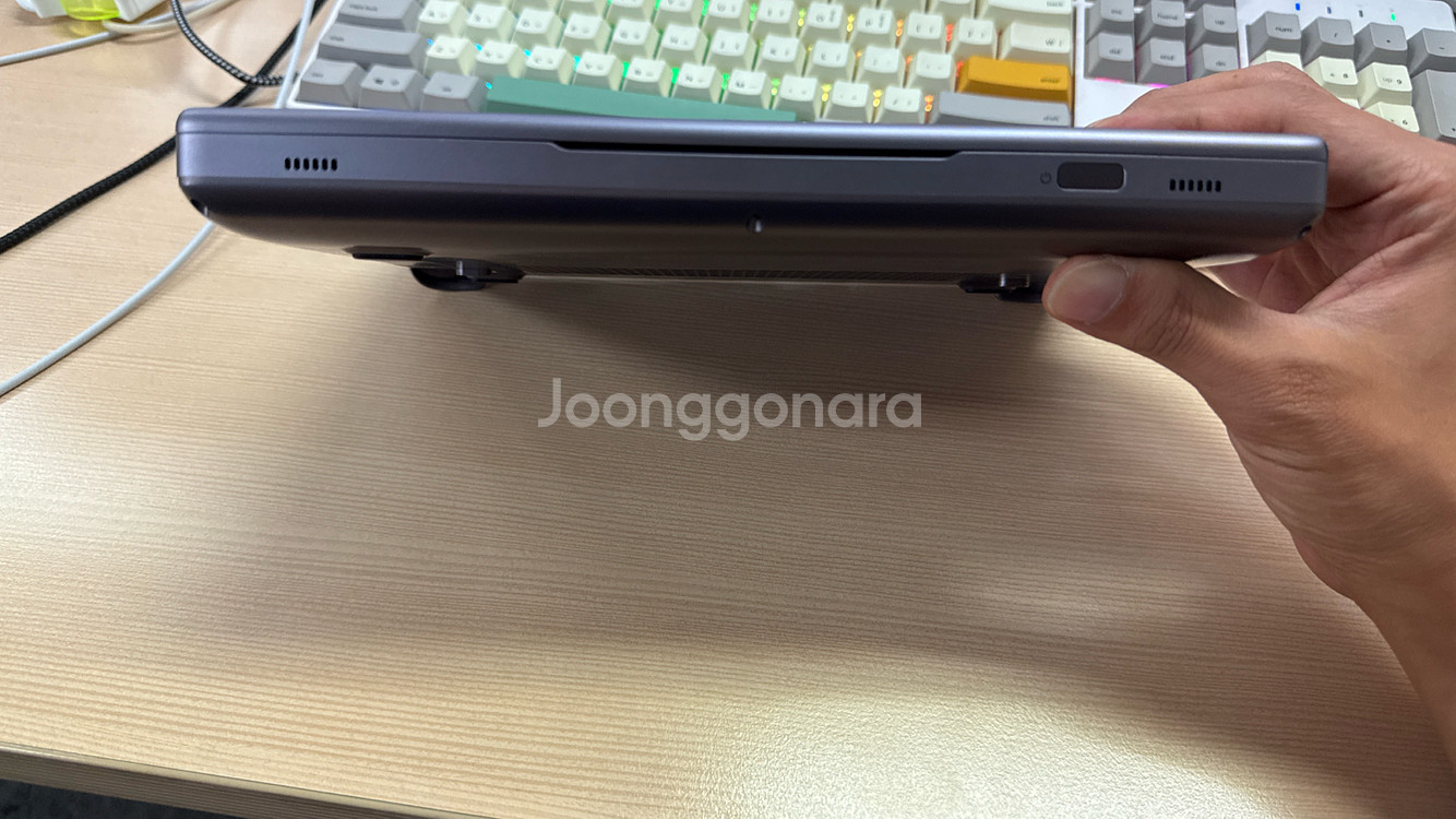 gpd win max2 7840u 32g 2tb--2
