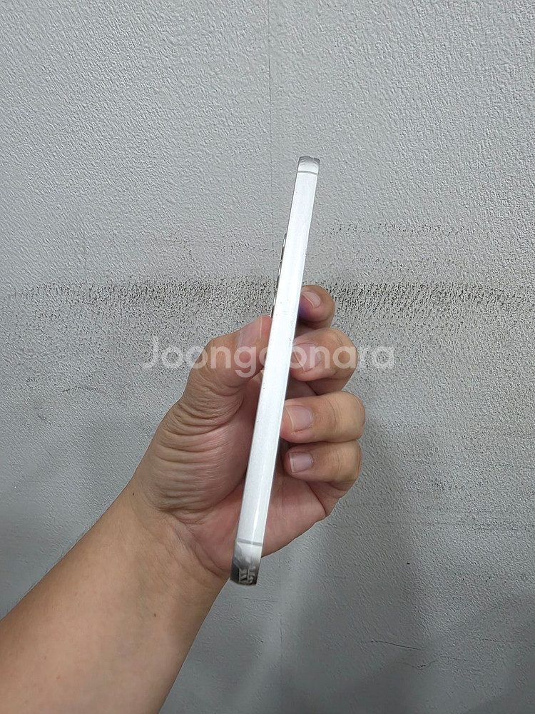 갤럭시 S23FE 화이트 256기가 A급 팔아요~--3