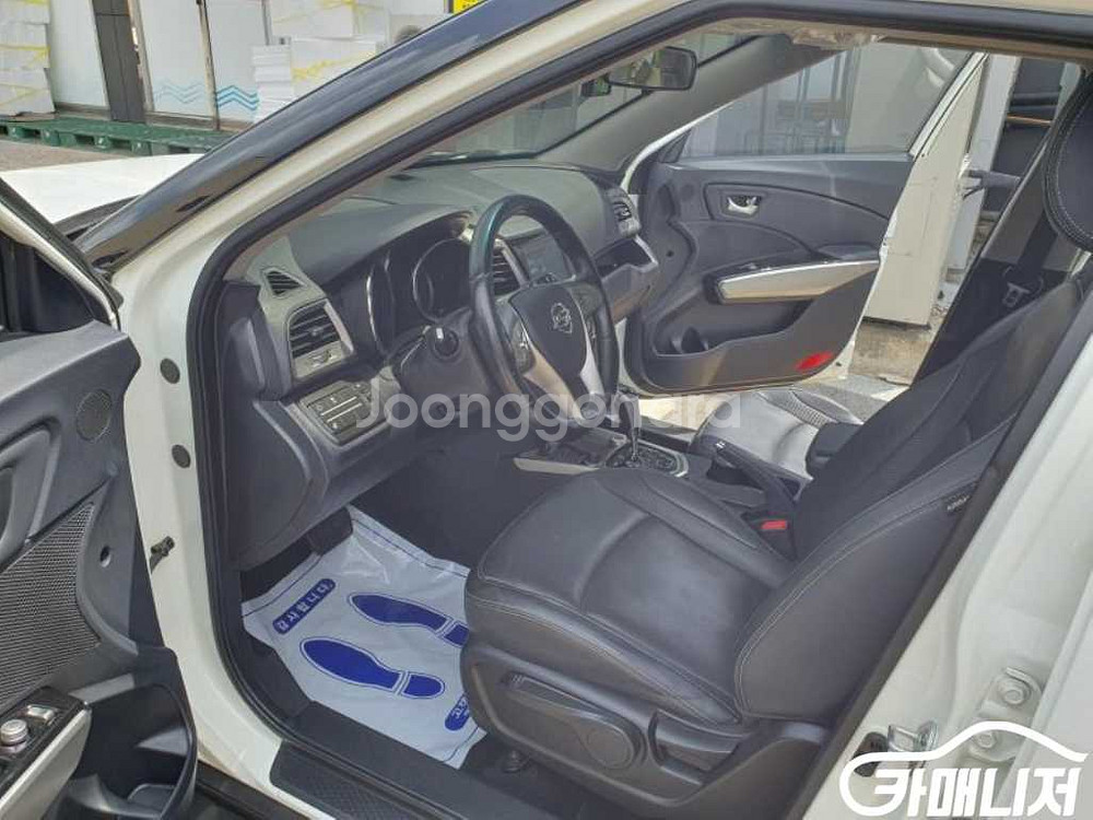 [KG모빌리티(쌍용) ]티볼리 디젤 2WD 1.6 LX--7