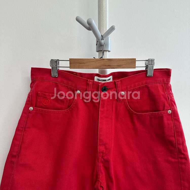 베이프 스타 자수 레드 하프 데님 팬츠--1
