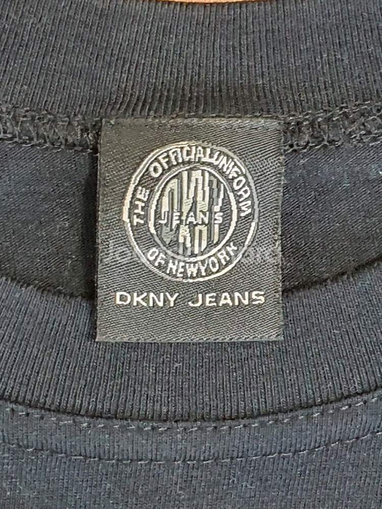 DKNY JEANS 디케이엔와이 여성 블랙 반팔 라운드--3