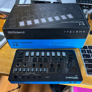 Roland AIRA COMPACT J-6 CHORD
