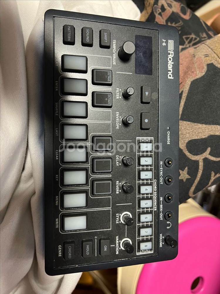 Roland AIRA COMPACT J-6 CHORD--1