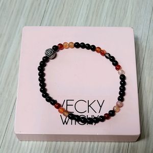VECKY WITCHY 4mm 원석팔찌