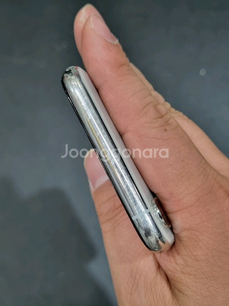 아이폰Xs 256GB 실버 배터리 90%--4