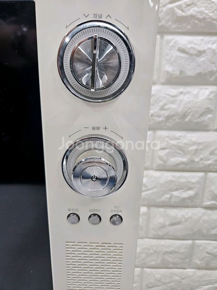 부품용 LG 32인치 레트로 TV 입니다--1