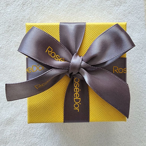 로제도르 화이트골드 목걸이 새상품