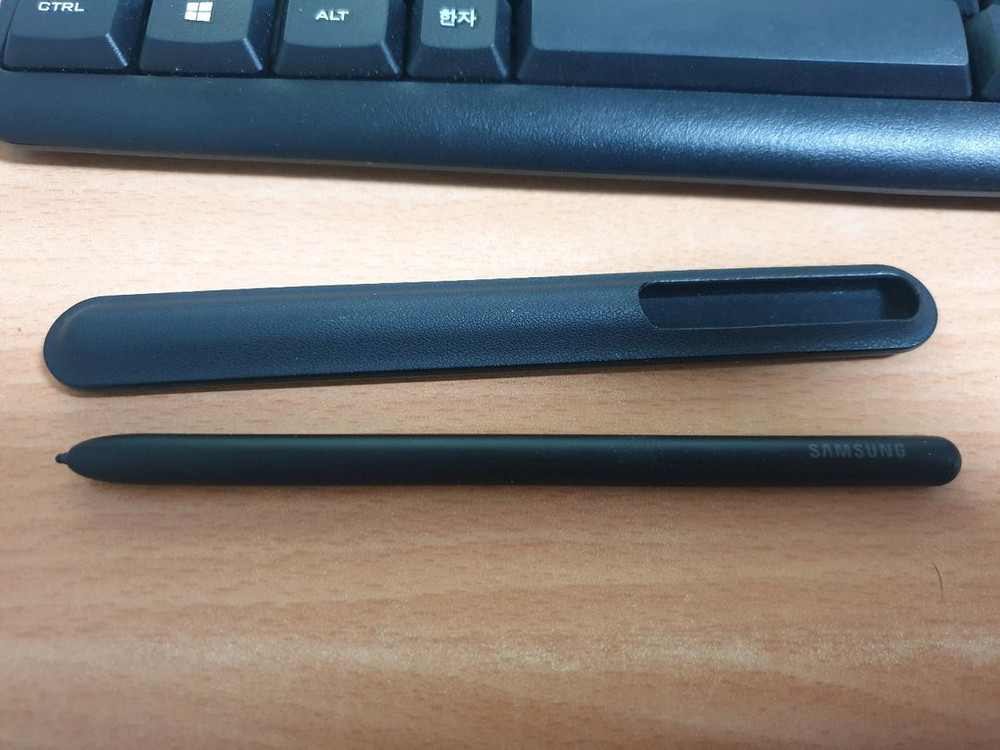 폴드5 올갈이 s펜 외부 내부액정 하우징 배터리 교체 이미지