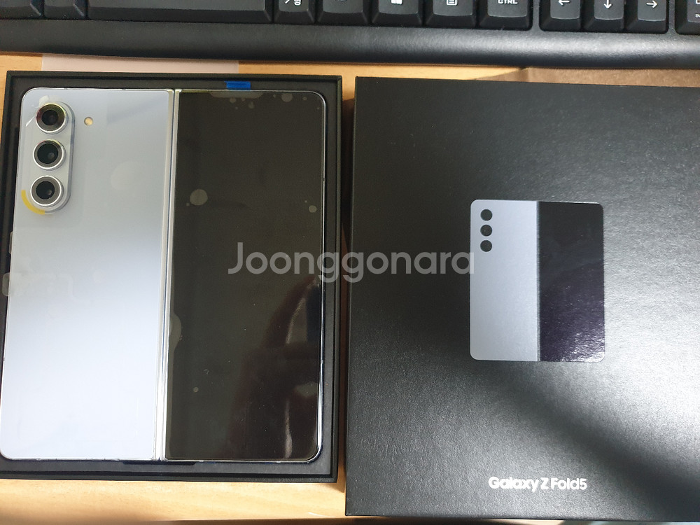 폴드5 올갈이 s펜 외부 내부액정 하우징 배터리 교체--3