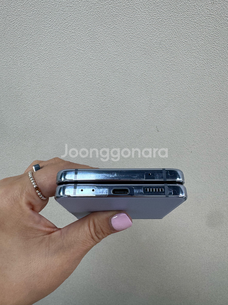 (부산중고폰) 갤럭시z플립4 액정배터리 새제품판매해요--6