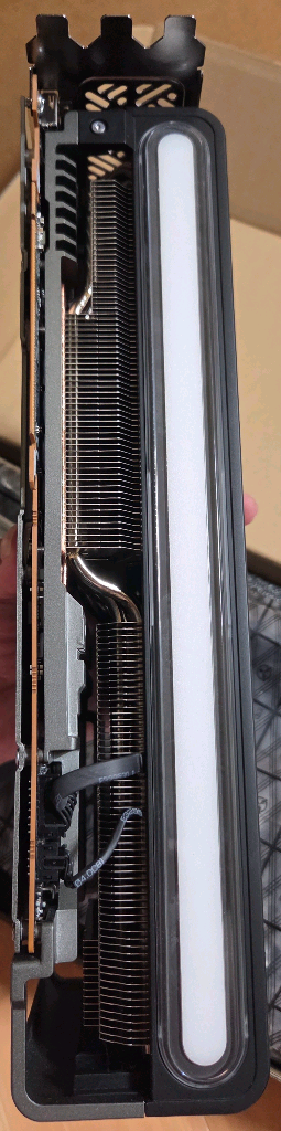 사파이어 니트로 rx7900xtx 팝니다.--6