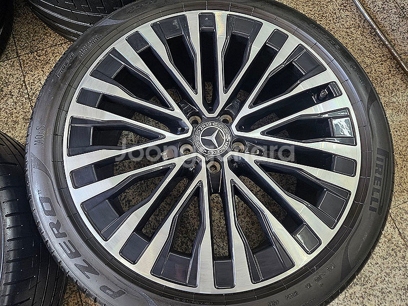 벤츠 W223 S580 순정 정품 20인치 휠타이어--3